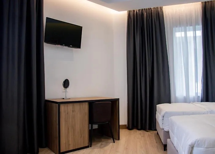 布里尼酒店 Shkodër