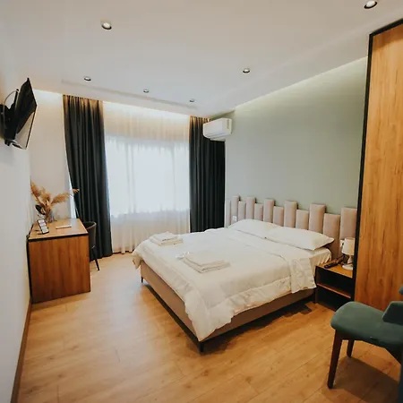 Hotel Blini